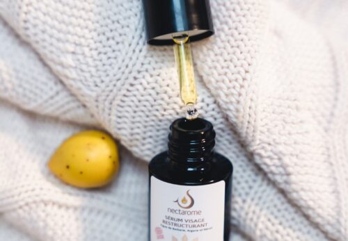 肌がゴワつく原因は油分不足？アルガンオイルで整える方法