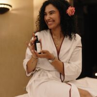 40代から急に肌が乾燥する理由｜化粧水だけでは足りない本当の原因