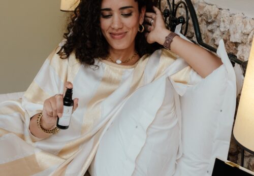 寝る前にアルガンオイルを使うナイトケア｜肌の乾燥を防ぐシンプル美容法