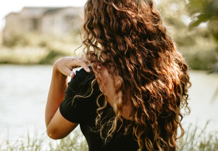 アルガンオイルは髪にどう使う？ヘアケア方法と効果