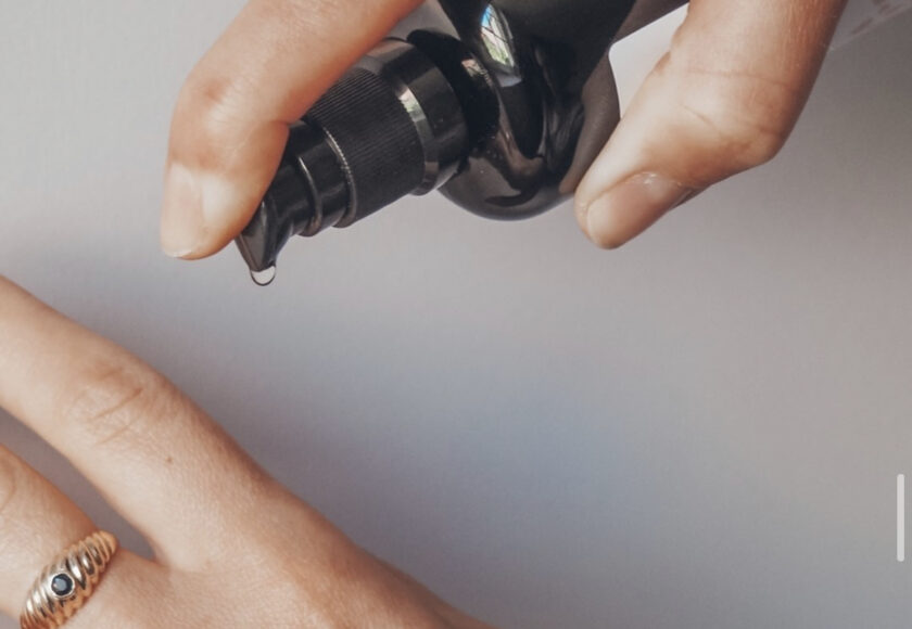 アルガンオイルは何滴が適量？顔・髪・体の正しい使い方